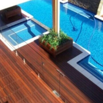 decking swimming pool